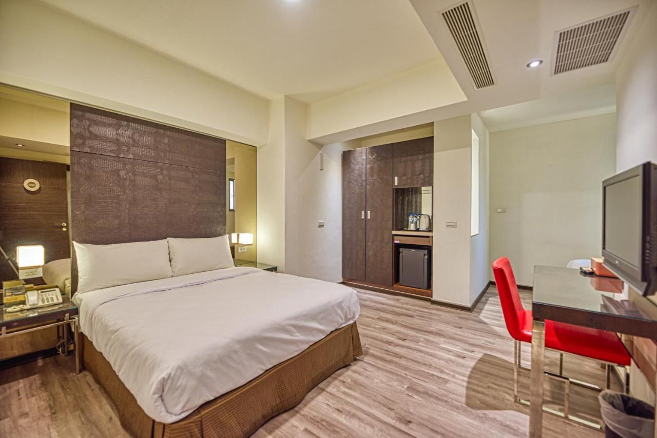 Jih Lih Hotel Magong Buitenkant foto